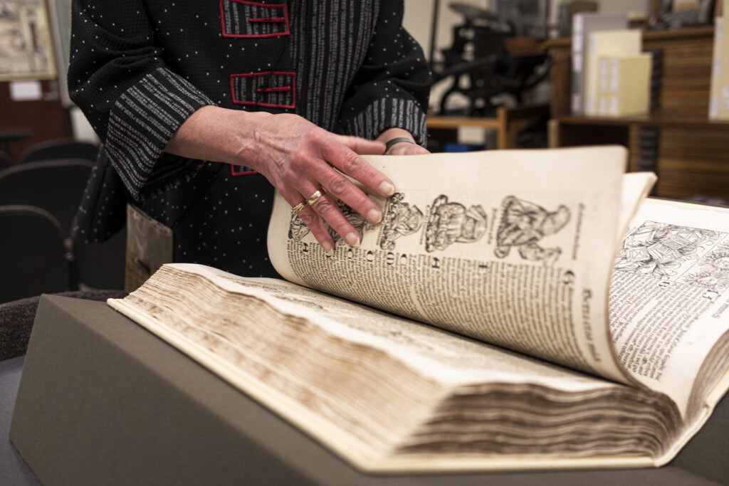 Students Look At Special Collections Artifacts For Digitizing