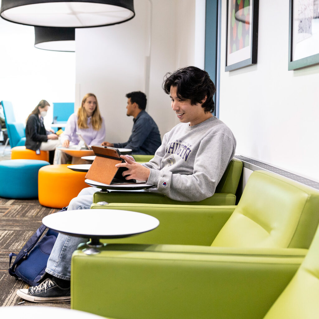 Library Hours Student Chairs