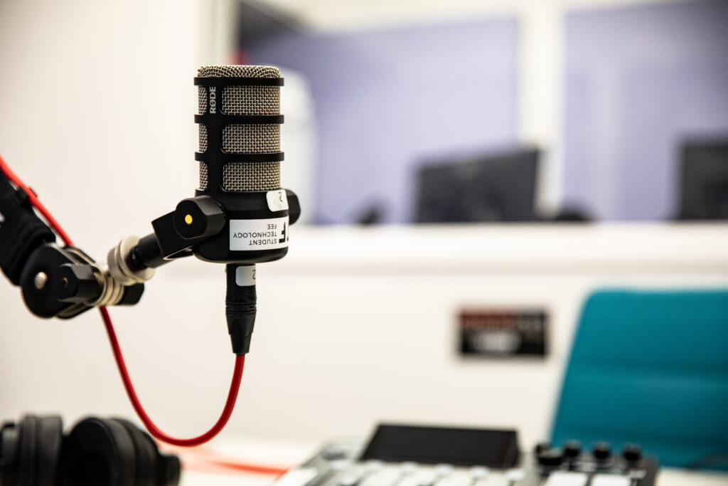 Microphone Recording Studio